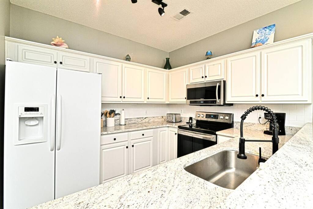 All New Luxury Beach Retreat 1 Mile To Beach W Pool Myrtle Beach Bagian luar foto