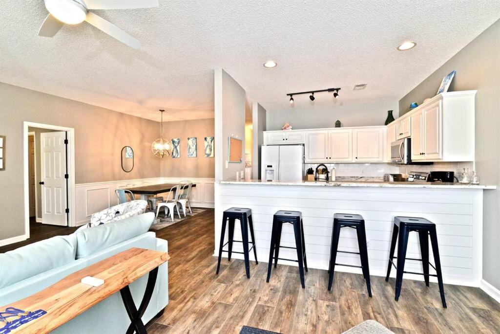 All New Luxury Beach Retreat 1 Mile To Beach W Pool Myrtle Beach Bagian luar foto