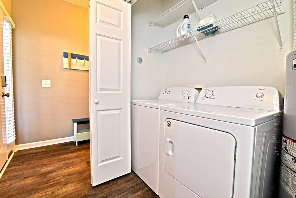 All New Luxury Beach Retreat 1 Mile To Beach W Pool Myrtle Beach Bagian luar foto