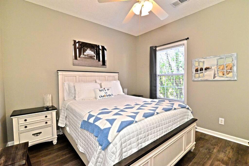 All New Luxury Beach Retreat 1 Mile To Beach W Pool Myrtle Beach Bagian luar foto